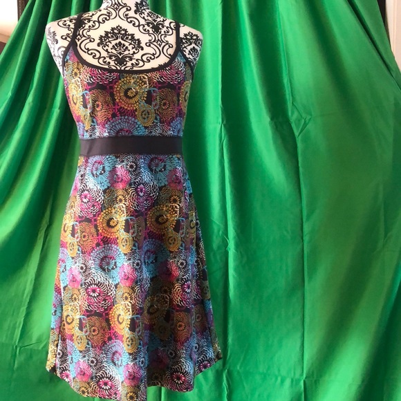lola Dresses & Skirts - 🔥2 for $15🔥 MULTICOLORED MIDI DRESS.  Size lag